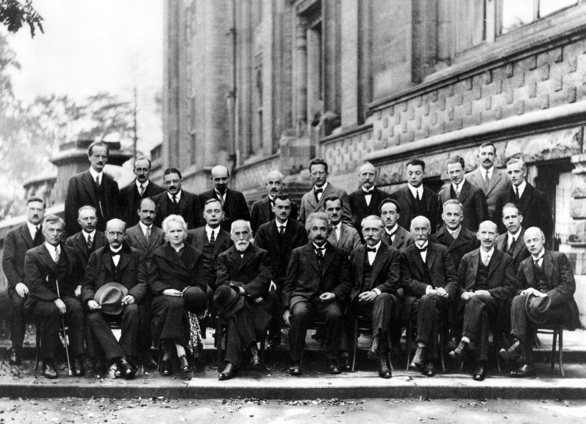 A photo of attendees of the Solvay Conference in 1927, including Schrödinger, Pauli, Heisenberg, Dirac, de Broglie, Born, Bohr, Planck, Curie, Lorentz and Einstein, among others.